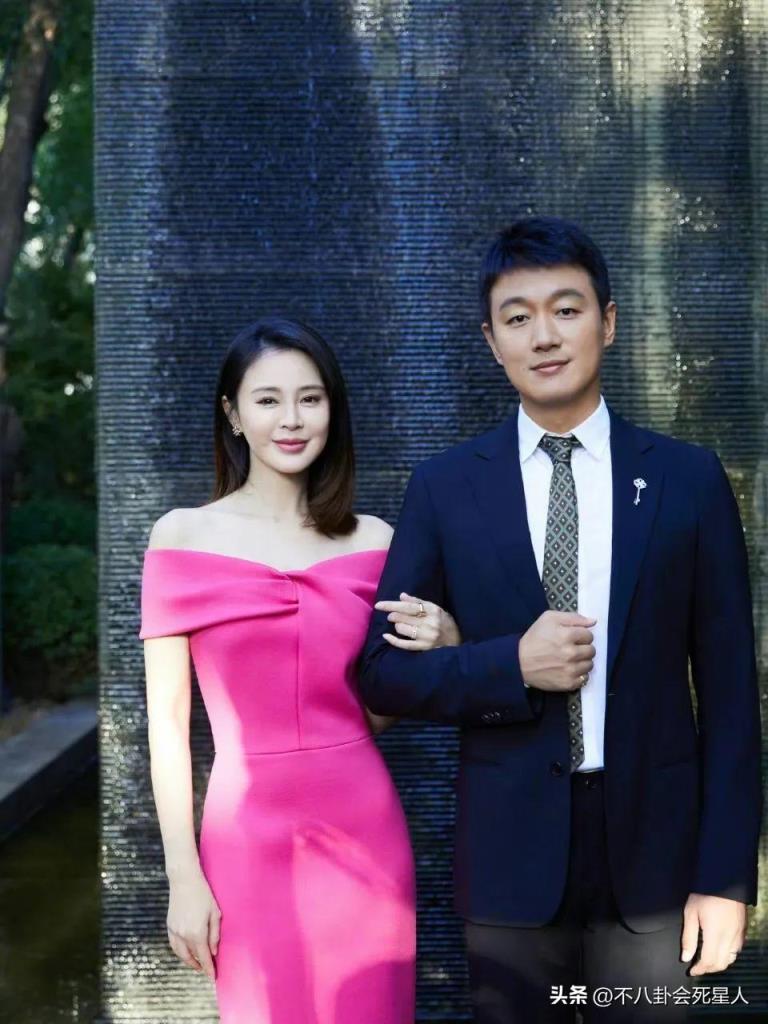 老舍和关晓彤是什么关系老舍（关晓彤是清朝公主吗）