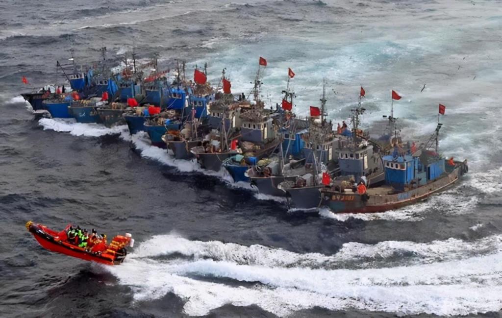 钓鱼岛现在是谁的守岛人（钓鱼岛上有中国国旗吗）