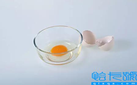 土鸡蛋的蛋黄越黄越好吗(土鸡蛋的蛋黄颜色越深越好吗)