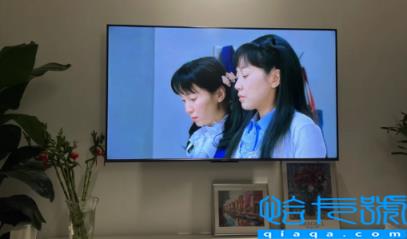 55寸电视适合多大客厅(55寸电视一小时耗电多少度)