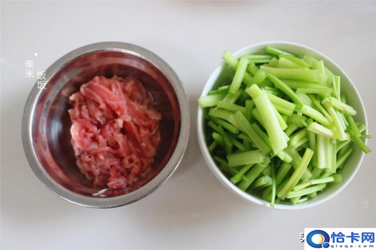 芹菜炒肉丝怎么做(芹菜炒肉丝的做法步骤)