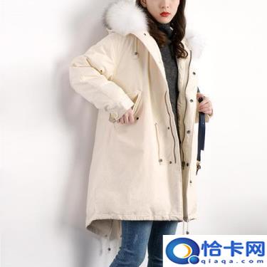 羽绒服可以水洗吗(羽绒服的清洗技巧)