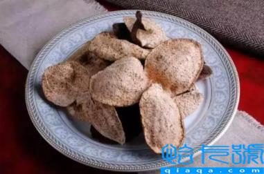 陈皮是越黑年份越久吗(陈皮年份越长就越黑吗)