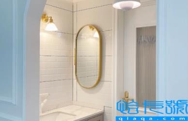 两个卧室门对门好不好(两个卧室门对门中间是卫生间好吗)