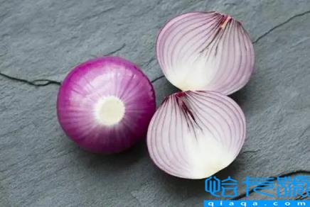 洋葱隔夜还能吃吗(洋葱放了一晚上还能吃吗)