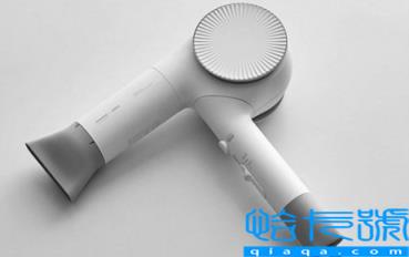 吹风机第一次用冒烟是为什么(吹风机用着冒烟了还能用吗)