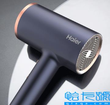 电吹风有烧焦味还能用吗(电吹风有股烧焦的味道会有危险吗)