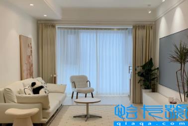 2022年窗帘流行纯色还是拼色(老人为啥说窗帘不用蓝色)