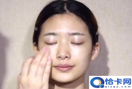 怎么化淡妆(化淡妆的标准步骤)