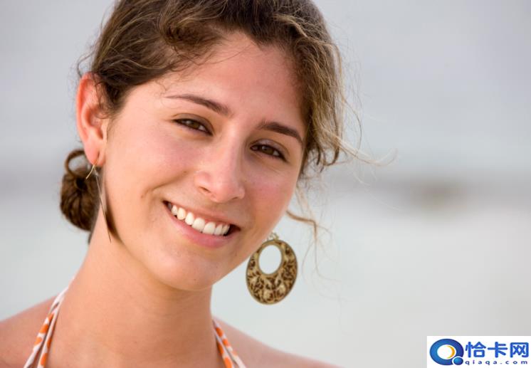 秋天皮肤干燥起皮怎么办(秋天皮肤干燥起皮的改善)