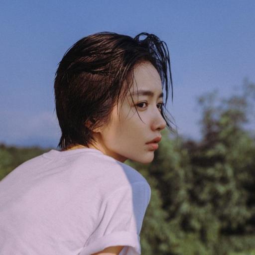 90后女演员李春嫒出道13年恋爱了吗(李春嫒的老公是谁)