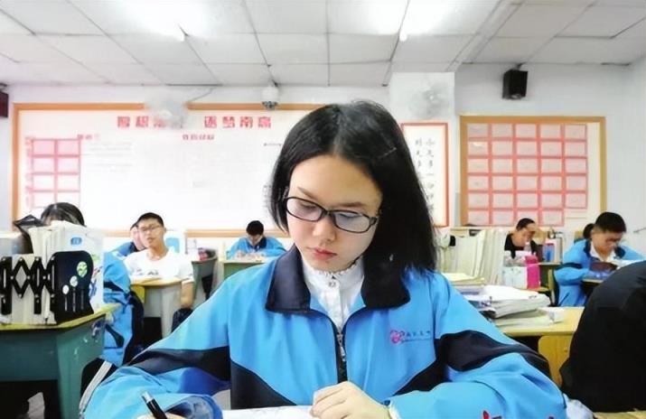 中考或将迎来新变化(2023年中央宣布取消中考真的假的)