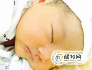 新生儿总是睡觉不吃奶怎么办(新生儿光睡觉不吃奶怎么办)