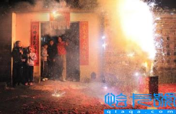 除夕为什么要贴红色(除夕犯谁的忌讳)