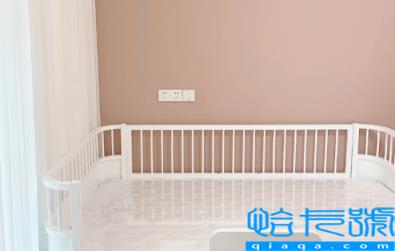 乳胶漆防水防潮吗(乳胶漆可以刷金属吗)