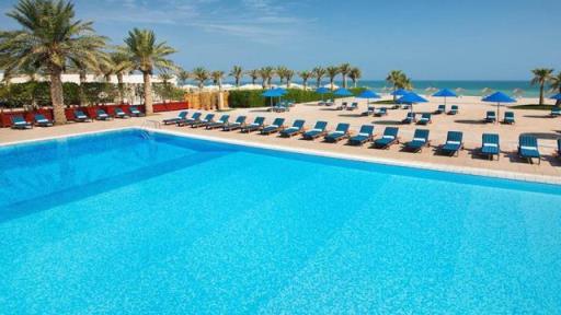 科威特第纳尔为啥值钱知乎（科威特一瓶水多少钱）