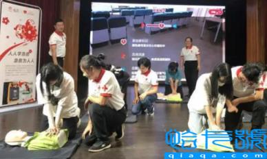 踩踏事故中比较容易造成窒息吗(预防踩踏事件的正确方法)