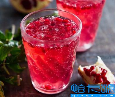 墙上的石榴汁怎么去除(石榴汁溅到白墙上是什么颜色)