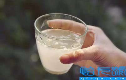 米酒在发酵时发现有毛是不是失败(米酒发酵表面长毛了是不是好了)