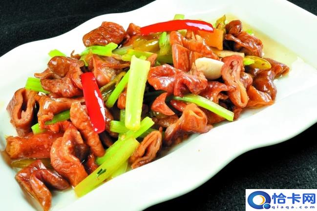 猪大肠怎么做(尖椒猪大肠的做法教程)
