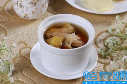 鸽子汤的营养在汤里还是肉里(鸽子汤是汤有营养还是鸽子肉有营养)