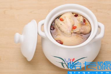 炖鸽子汤不能放什么调料(炖鸽子最忌三种调料)
