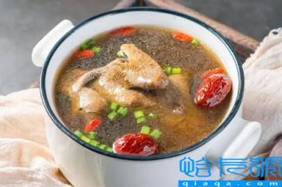 炖鸽子汤用冷水还是热水下锅(炖鸽子汤用凉水还是开水好)