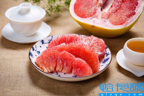 柚子为什么一半红一半白(柚子一半红一半白是怎么回事)