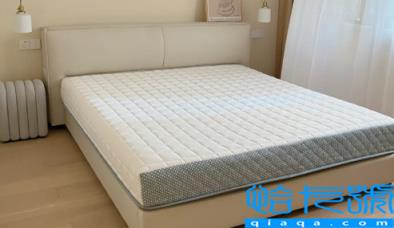 床垫气味太重可以睡吗(床垫气味太重可以用水洗吗)