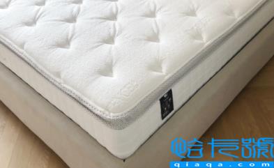 床垫气味太重可以睡吗(床垫气味太重可以用水洗吗)