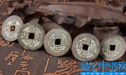 五帝钱挂门框还是门上(五帝钱放哪里最招财)