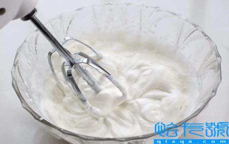蛋清打出来的奶油能直接吃吗(蛋清打出来的奶油怎么吃)
