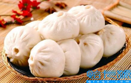 包子蒸好后多久开锅才不回缩(包子蒸熟后什么时候掲锅最好)
