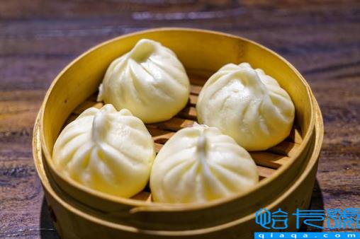 蒸包子放水应该多还是少(蒸包子放多少水最合适)