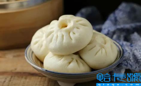 蒸包子放水应该多还是少(蒸包子放多少水最合适)
