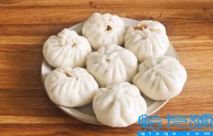 牛肉馅包子怎么调馅好吃(牛肉包子如何调馅才嫩)