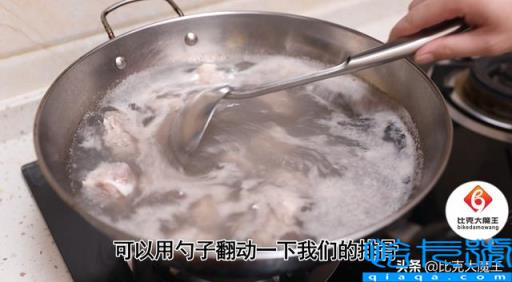 排骨如何焯水(怎么使排骨快速软烂)