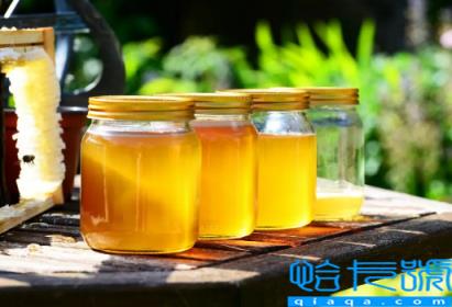 掺了白糖的蜂蜜会结晶吗(蜂蜜加了白糖还会凝固吗)