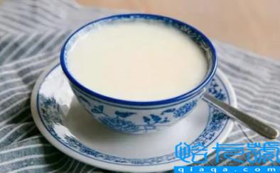 双皮奶牛奶和蛋清的比例是多少(双皮奶放多少蛋清多少牛奶)