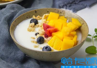 双皮奶太稀是因为什么(双皮奶太稀是怎么回事)