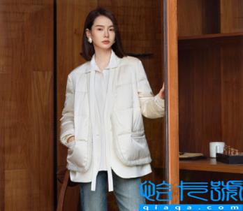 白鹅绒羽绒服真的比白鸭绒羽绒服保暖吗(南方过冬买羽绒服90白鸭绒好还是90白鹅绒好)