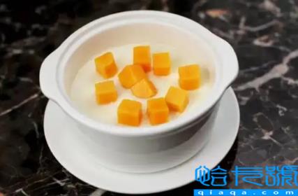 为什么双皮奶蒸出来像豆腐花(双皮奶蒸完变豆腐渣怎么回事)