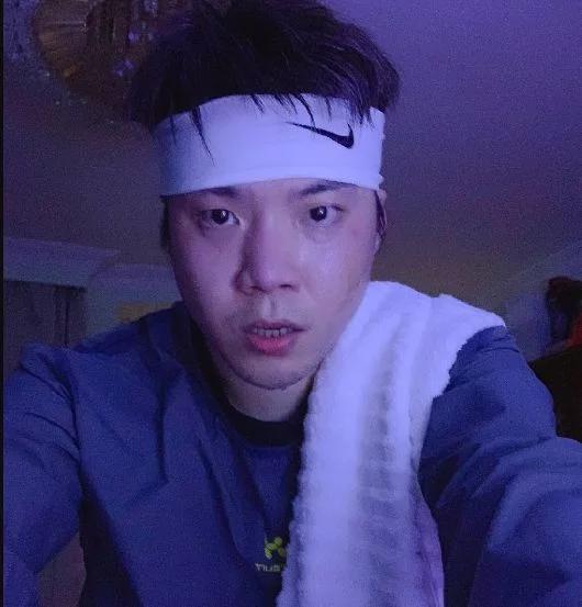 黄毅清他家是干嘛的(“4000万豪宅”其实是酒店房间)