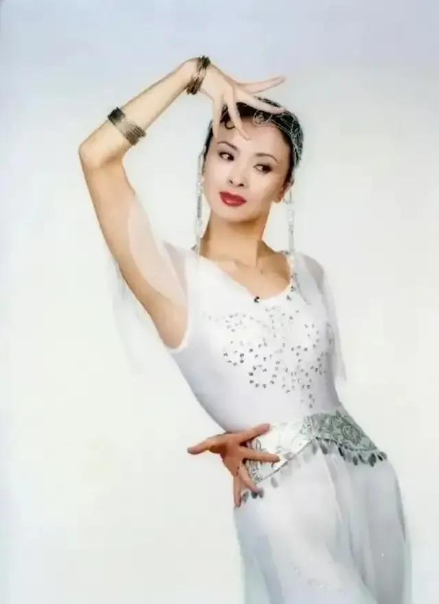 演过杨贵妃的女星(5位饰演杨贵妃的女星)