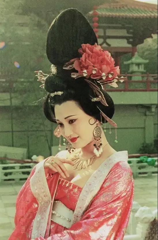 演过杨贵妃的女星(5位饰演杨贵妃的女星)