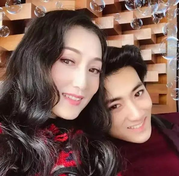 演过杨贵妃的女星(5位饰演杨贵妃的女星)