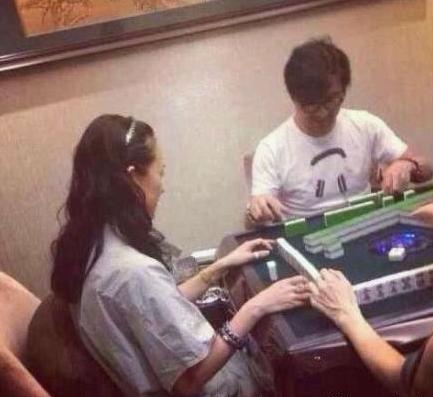 汪峰怎么了出什么事了(汪峰演唱会最近的消息)