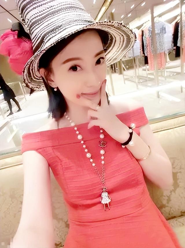 薛之谦图片高清(前女友爆料让他人设坍塌)