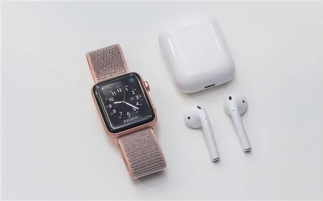 苹果13跟12的区别哪个更值得入手(现在买iphone12好还是iphone13)