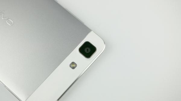 vivo x5手机怎么样(主打K歌功能的vivox5评测)